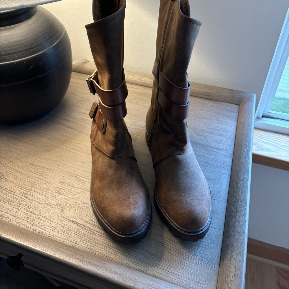 Women’s Blowfish Boots 8.5